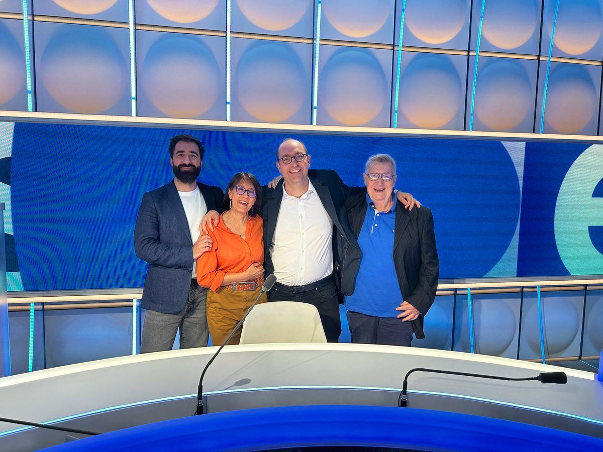 Benjamin Luis (@ben_l_rts) on Twitter photo Hier soir c’était la toute dernière des informés de <a href="/franceinfo/">franceinfo</a> avec les correspondants étrangers ! Hier soir c’était la toute dernière des informés de <a href="/franceinfo/">franceinfo</a> avec les correspondants étrangers !