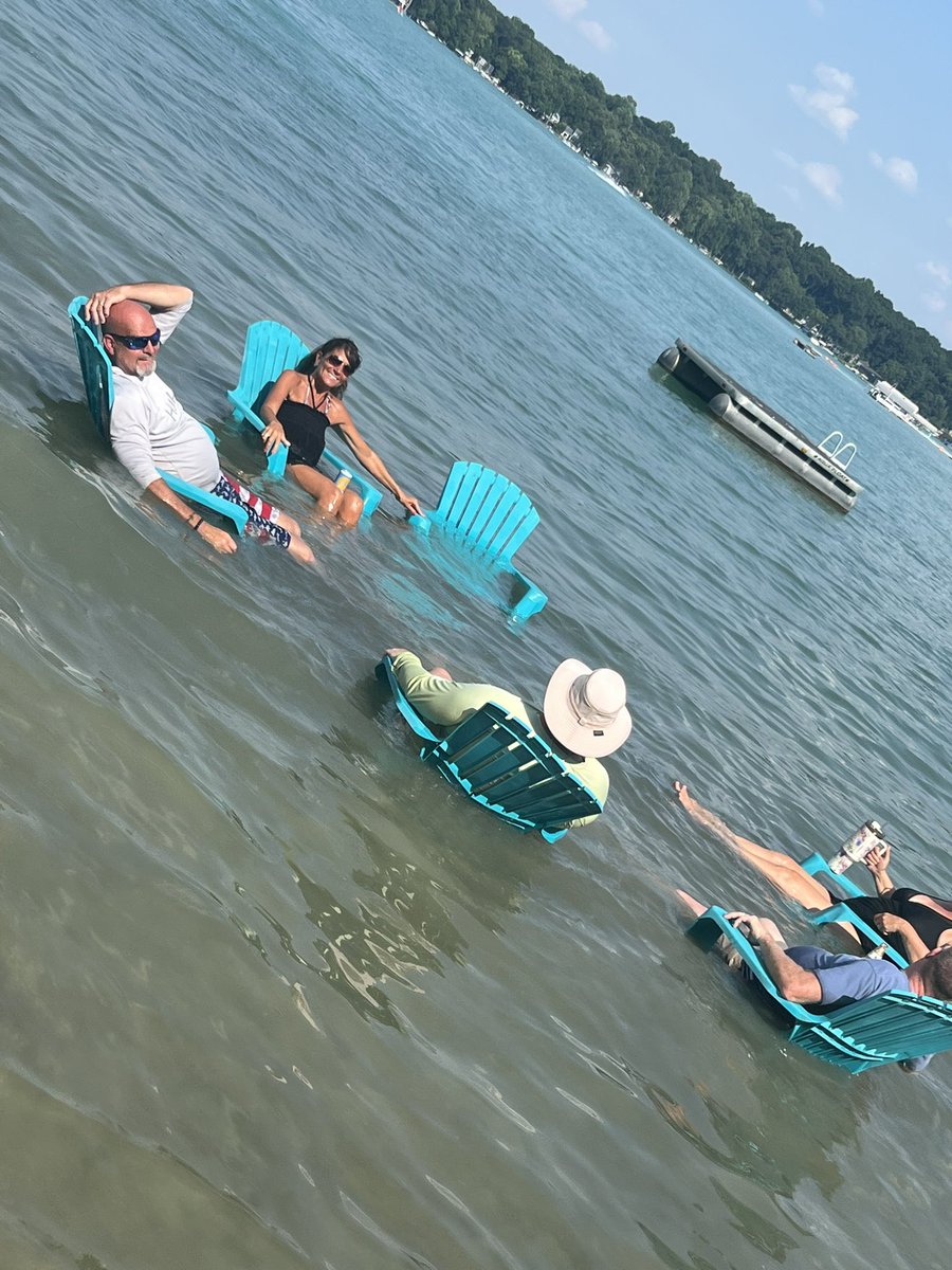 mediagurlruns's tweet image. 4th of July antics! What a blast! Thank you, Greg &amp;amp; Jessica and Rich &amp;amp; Jen for a wonderful holiday weekend in Valparaiso, IN  &amp;amp; Vandalia, MI! Escaping IL! Beautiful Michiana! 🇺🇸🇺🇸🎆🎆🧨🧨 #Happy4thofJuly