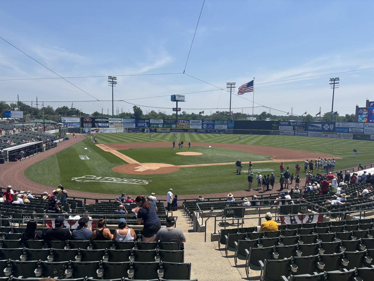 jstarr1999's tweet image. Final game from a sunny Somerset. Fightin Phils looking to end the week with a win!
First pitch at 1:05. Pregame underway at 12:50 on 830WEEU.com