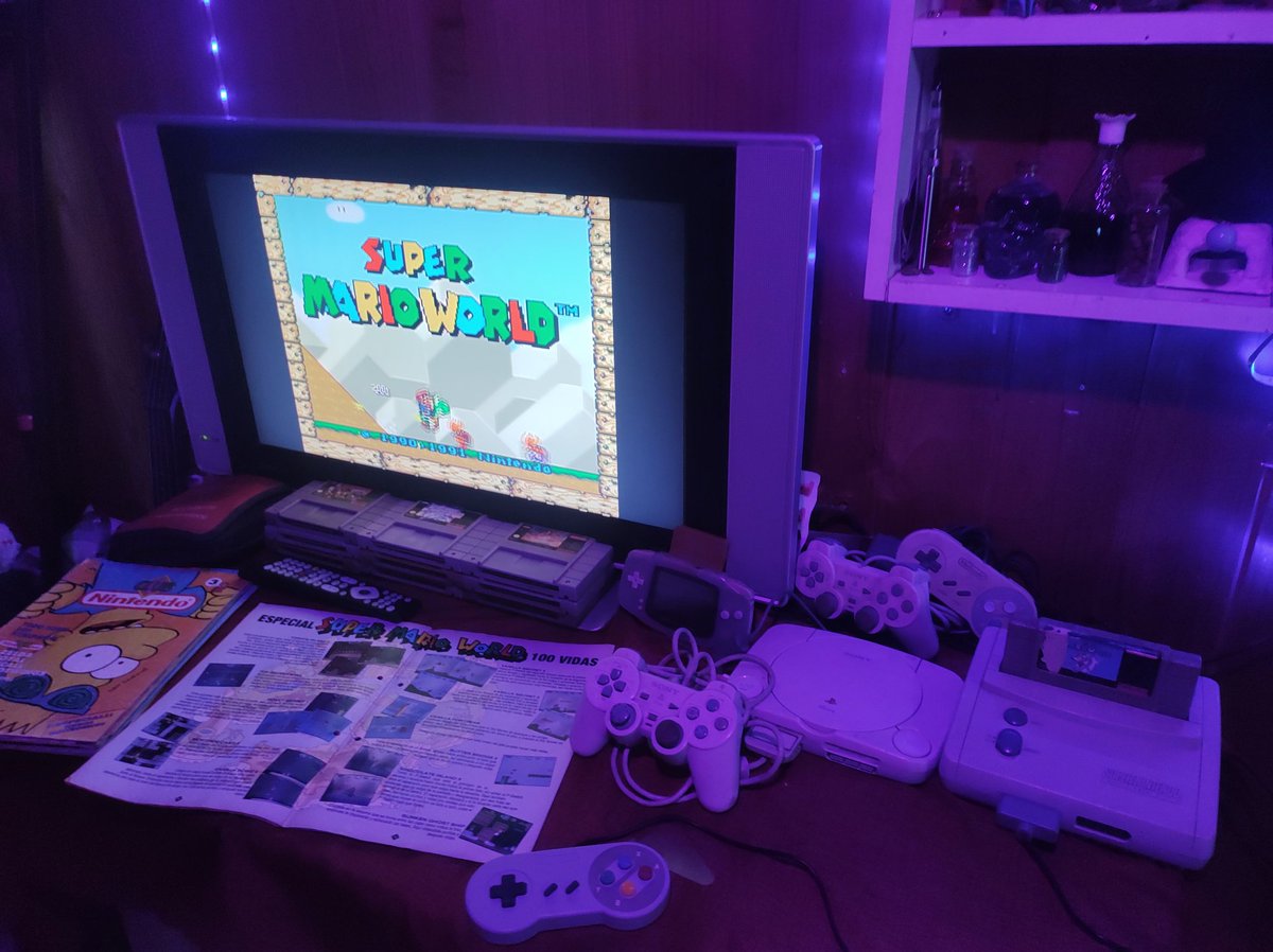 ApaxeRock's tweet image. Modo retro, toca desempolvar las guías de club nintendo 🤣 

#clubnintendo #nes #supermarioworld