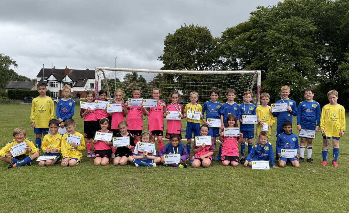 🤝 | U9S MIXED TOURNAMENT

This morning, our amazing U9 Girls &amp; Boys all came together to play their annual mixed tournament! There was some incredible football &amp; team work on display! 💛💙