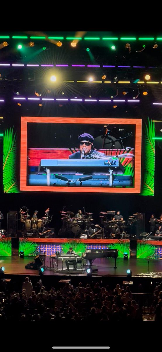 ianbrown's tweet image. Stevie Wonder flyin high and makin magic in Manchester last nite. Long live Stevie Wonder!