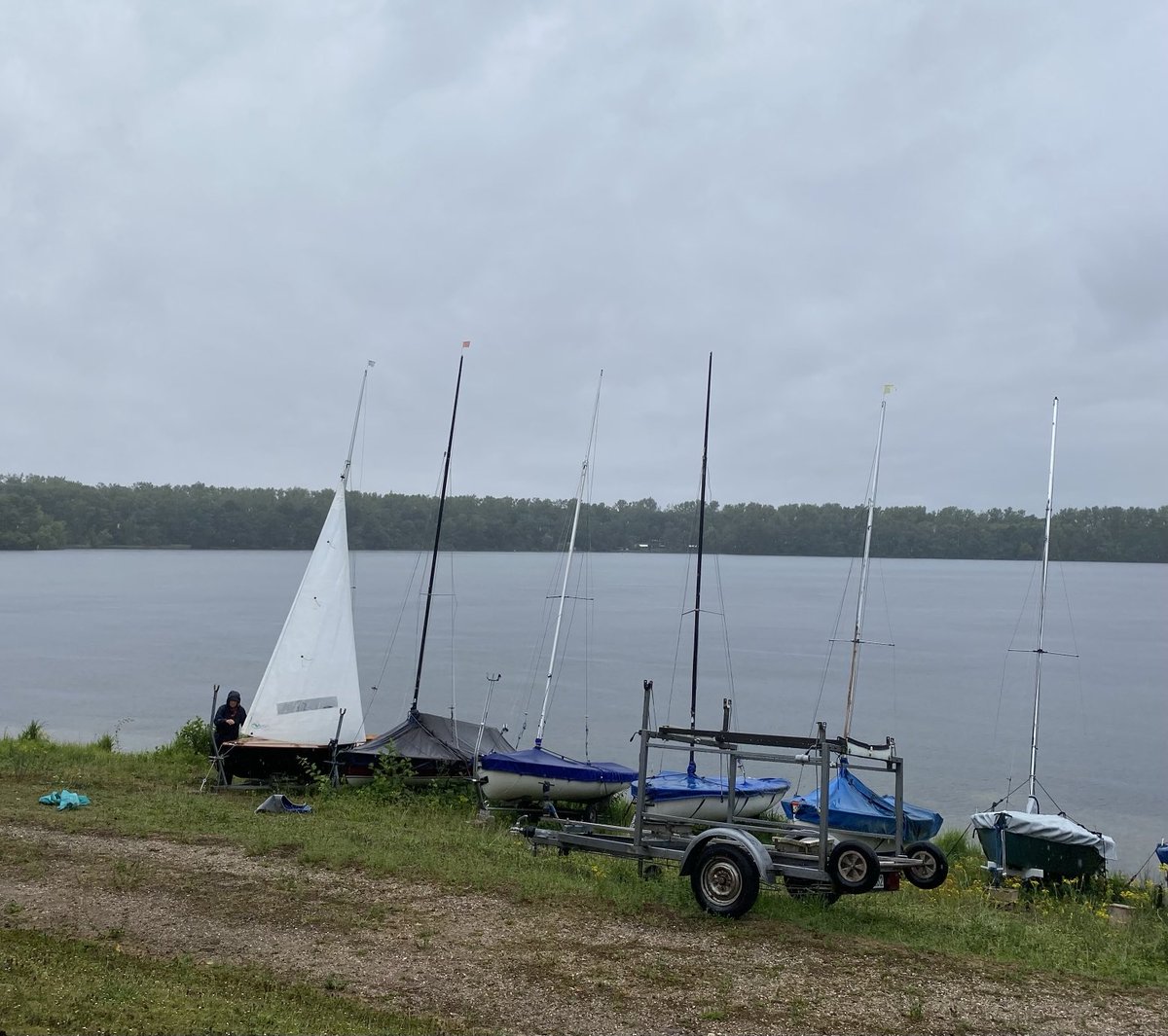 Segeln an diesem Sonntag bei 14 Grad - wo ist nur die Sommerhitze geblieben?