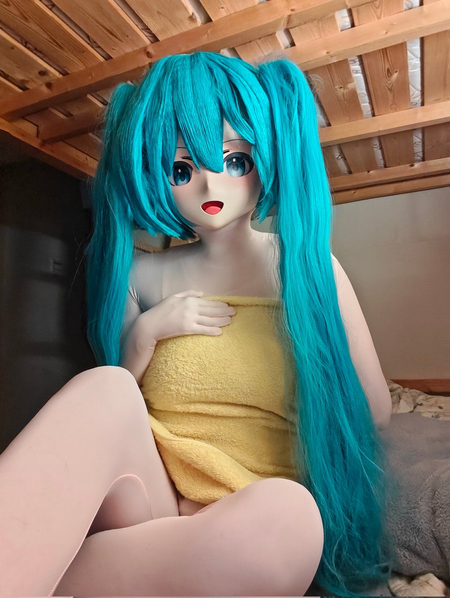刚洗完澡诶 还没穿衣服呢
别看别看😾
#kigurumi #初音ミク