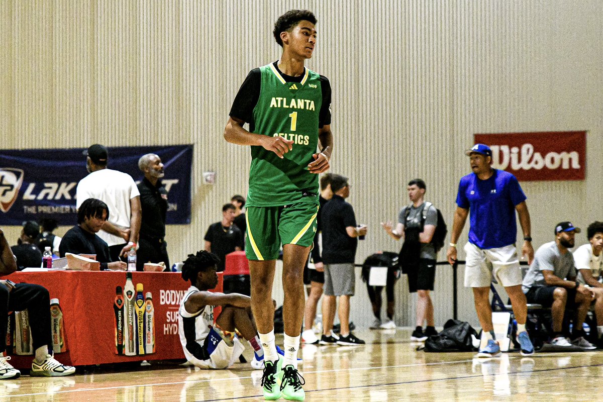 15U Battle for Georgia Semifinals

Atlanta Celtics 3SSB 72
4:44 Athletics 55

Baer Bailey continued his great play today, scoring the ball at a high level inside-out. He led the way, with Blaze Johnson also in double figures.
