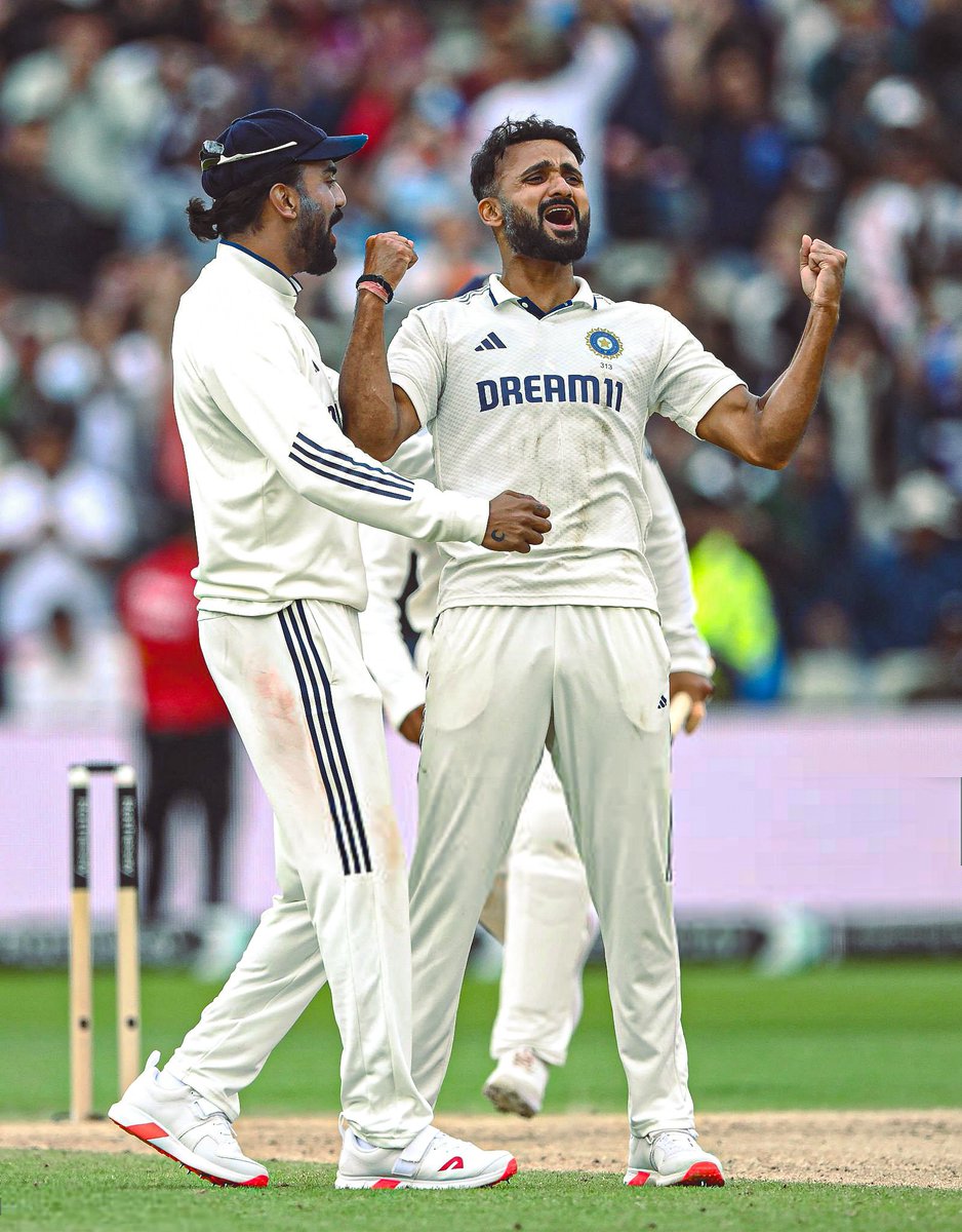 जीत के हीरो रहे एजबेस्टन(इंग्लैंड) से आकाशदीप ने अपनी बहन को दिया एक भावपूर्ण संदेश क्योंकि उनकी बहन कैंसर से पीड़ित है मेरी संवेदनाएं उनके साथ हैं 🙏🏽आकाशदीप बिहार के रोहतास जिले से आते हैं
#INDvsENG2025
#EdgbastonTest #TestCricket