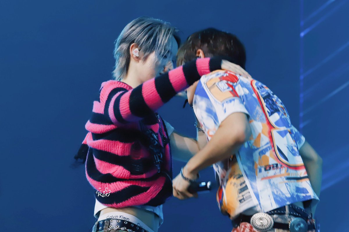 Kori1008's tweet photo. 𝑳𝒂𝒏𝒅 𝒊𝒏 𝒚𝒐𝒖𝒓 𝒔𝒂𝒇𝒆 𝒛𝒐𝒏𝒆🩷🩵

#MIXEDPOPxLYKN
#nnutdan #hongshihoshi https://t.co/YGmuWsrCQf