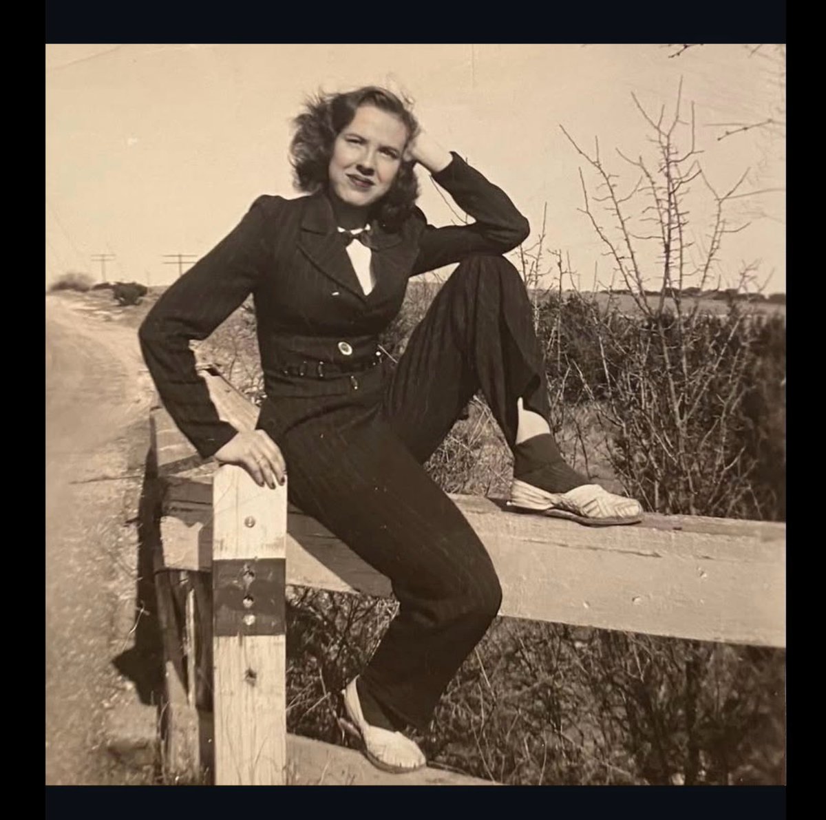 Julie Lucas Runco 🌟 tweet media