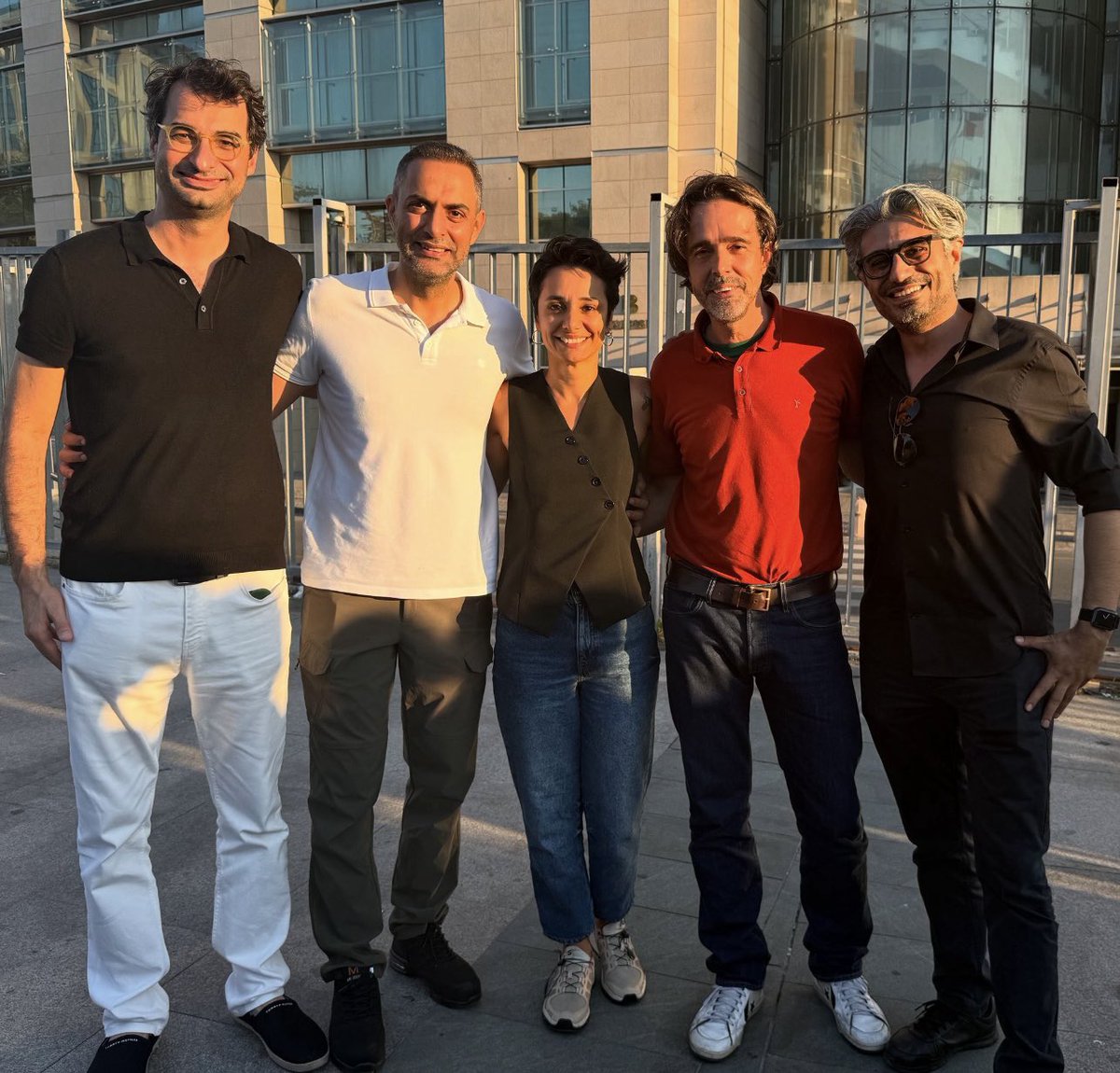 Halkın gazetecileri, 
dürüst gazeteciler, 
Haber alma hakkımız için o kadar değerli ki! 

#TimurSoykan