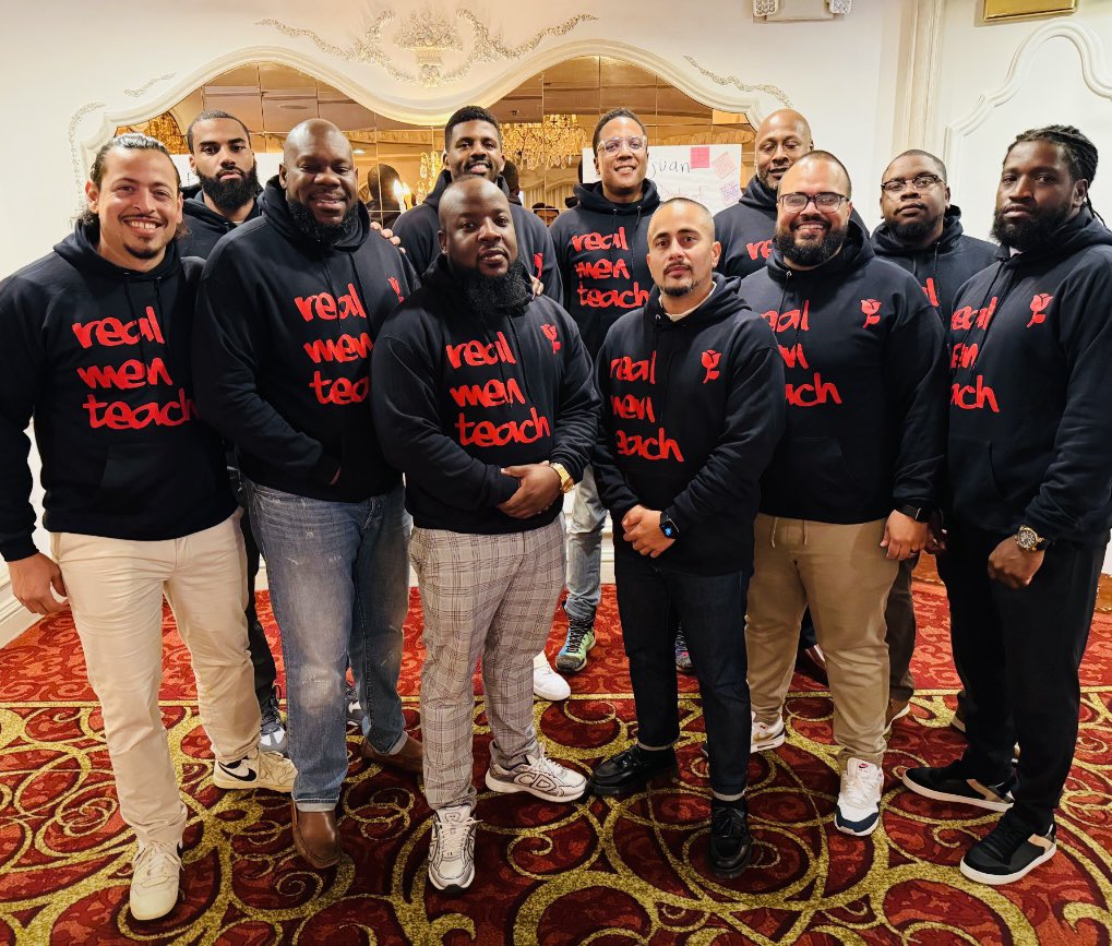 Real Men Teach is celebrating the latest cohort of educators from The National Fellowship for Black and Latino Male Educators! 🌹 

Over the next few weeks we willl showcase the amazing new cohort!

Who are they? How can you connect with them?

Apply today realmenteach.com/fellowships