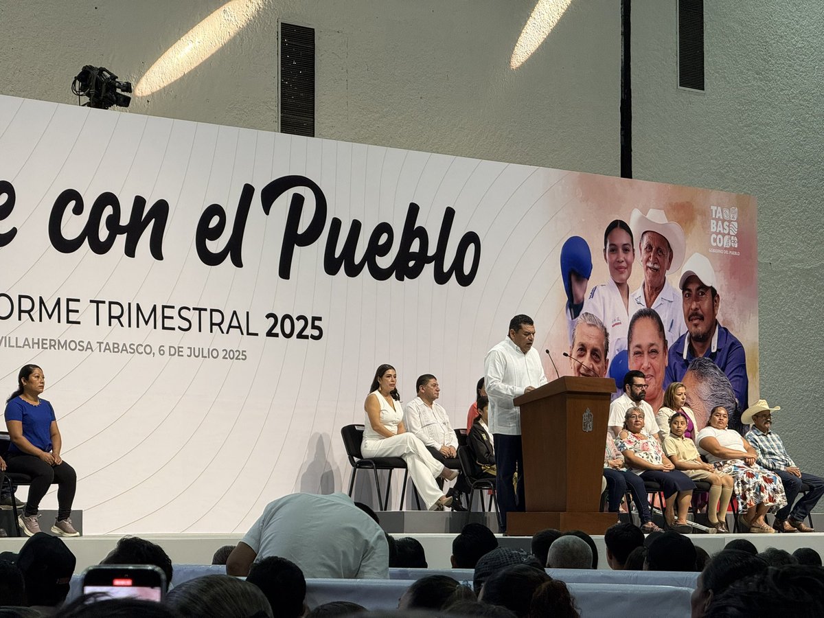 El Gobernador Javier May inicia su Segundo Informe Trimestral de logros en el Centro de Convenciones @noti13tabasco <a href="/MiguelSarracino/">Miguel Sarracino</a> <a href="/jorgesoberano/">Jorge Soberano</a> <a href="/anakrenhg/">Anakren HG</a>