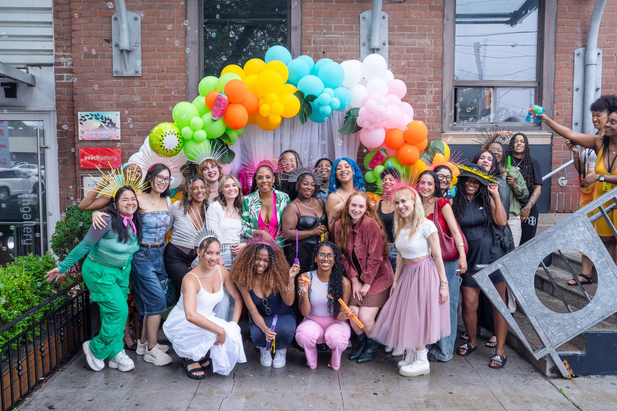 🎤 Meet Chatta — dancehall icon &amp; lyrical healer 💛
 🎧 20+ years of rapid-fire music
 🏆 10x ReggaeXclusive Award winner
 🌿 Natural medicine + music = her mission
 🎶 New singles: Mind Control, Summer Blitz
🎟 See her at #HoneyJam2025: bit.ly/HoneyJam2025Ti…