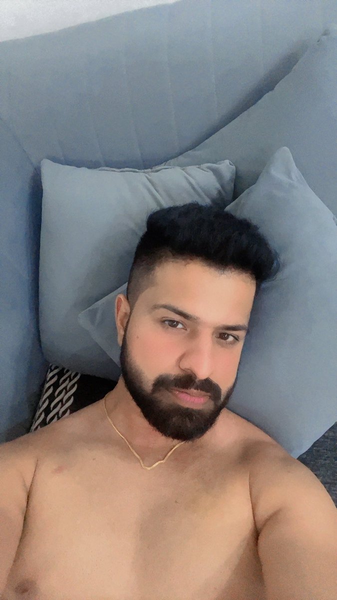 When I don’t speak, I click pictures 📸