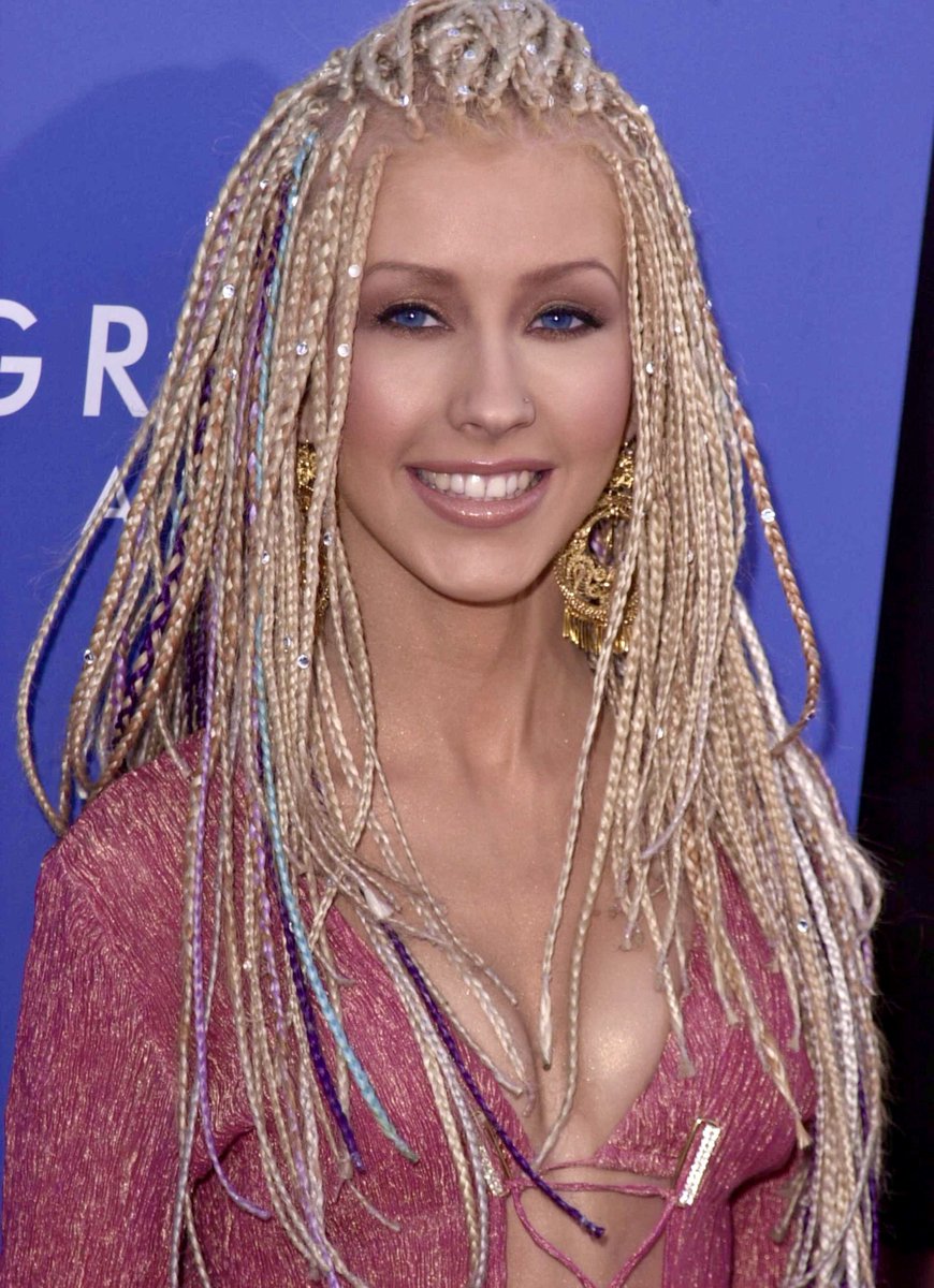 XtinaLoverr's tweet photo. i’m sorry but this was such a serve, she ate down https://t.co/pjuZowxX6f
