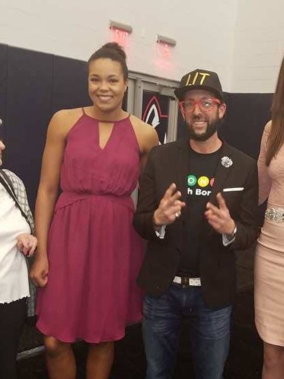 alanbarcoff's tweet image. UConn once again will be STRONGLY represented at the 2025 WNBA all-star game by the women I am posed with here over the years 💪 @UConnWBB @UConnAlumni @WNBA @CardPurchaser @wnba @wnbacardscom #WNBAAllStar2025 @DallasWingsPR