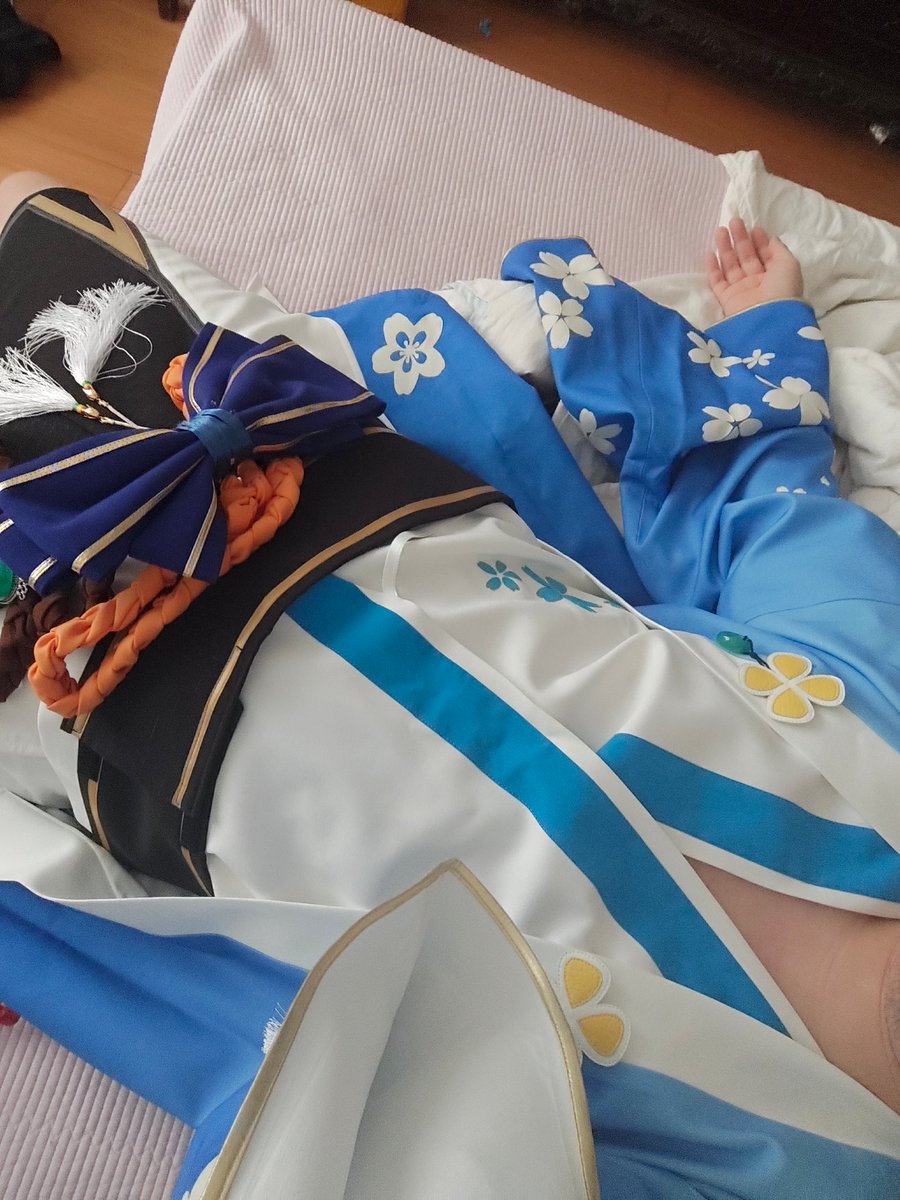 wtkldjdt's tweet photo. 嘻嘻，自己oc的cos到货了赶紧拍两张 https://t.co/o6wBqtSn92