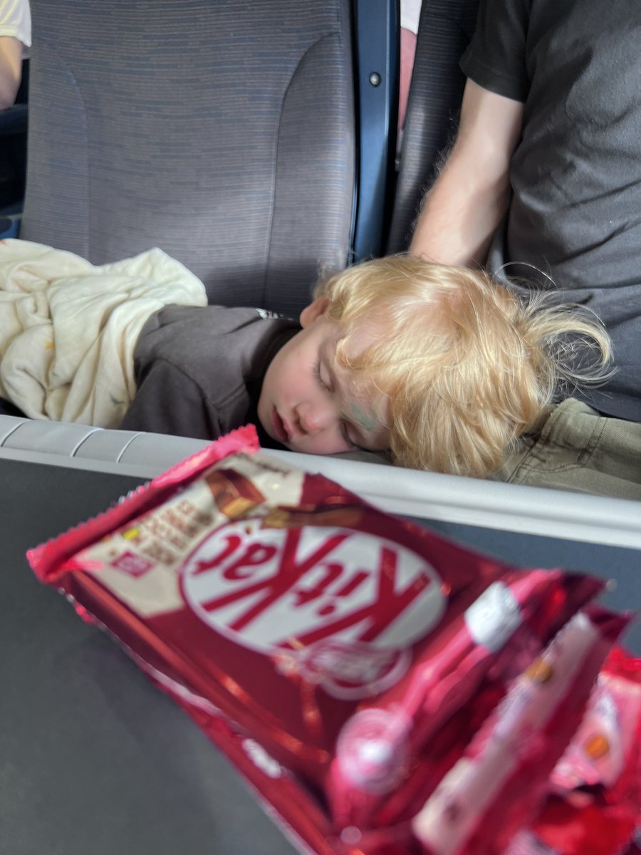 <a href="/StornowayBand/">Stornoway</a> <a href="/KITKAT/">KITKAT</a> My kid is sick of all the Kit Kats! We need this train to move! 😂❤️