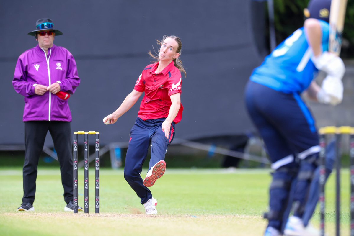 █▓▒▒░░░MATCH RESULT░░░▒▒▓█

The Dragons' dominance is complete in the <a href="/EVOKE/">EVOKE</a> Super 20 competition with an 11-run win over the Typhoons to make it six wins from six games.

▪️Dragons  191-3 (20 overs)
▪️Typhoons  178-5 (20 overs)

▶  Score: bit.ly/44gs6OZ