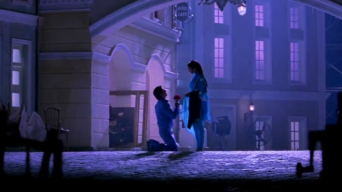 liveinframes's tweet photo. Om Shanti Om(2007) Dir.Farah Khan https://t.co/iU8LMQ9O8D
