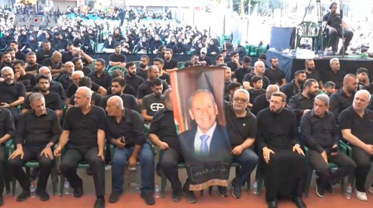 kostyaleb's tweet photo. في كل مجلس نذكر اسمك ...
في كل دعاء نذكر إسمك ...
اللهم بحق فاطمة وأبيها وبعلها وبنيها والسر المستودع فيها ، ان تحفظه عن يمينه ويساره ومن خلفه وأمامه ومن فوقه وتحته وان تدر الحق معه كيفما دار💚 العاشر من محرم _ مجلس معوض #اوفينا https://t.co/sJkORAk0RF