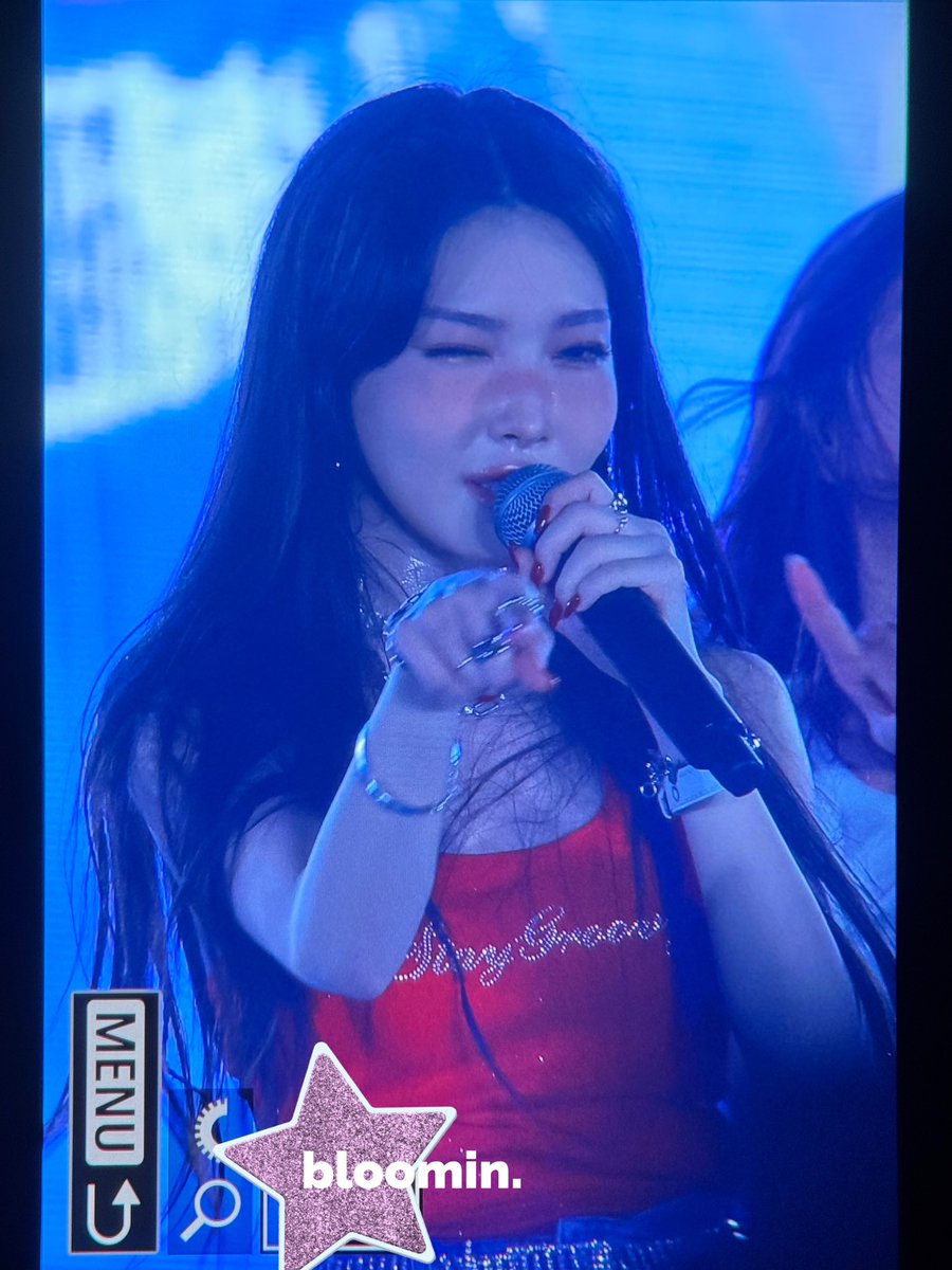 BLOOMIN29's tweet photo. 250706 NEXTWAVE pre

정말 오랜만이에요 언니…🥺

#청하 #CHUNGHA @CH_CHUN9HA https://t.co/FafY35477D