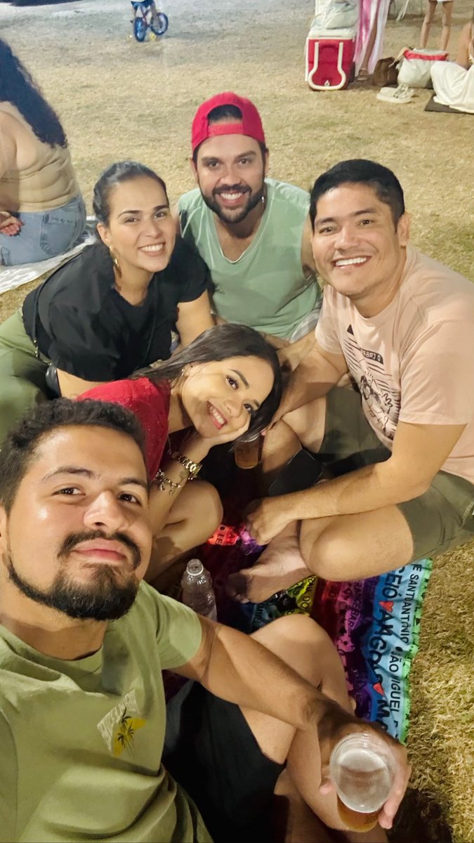 cleomarmendes's tweet photo. Terminamos o sábado na beira rio ,em um
Evento legal que eu gostei demais de ir ! https://t.co/NeWSXoZfgp