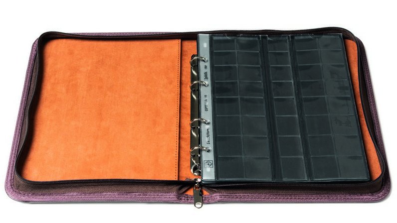 filatelicly's tweet image. #Leuchtturm Kurt #ringbinder portfolios in leather-look for the storage of coins, stamps, banknotes, postcards, and much more. Your collection is optimally protected from damage and loss by the sturdy zipper closure. Make your selection bit.ly/4cVR2gK