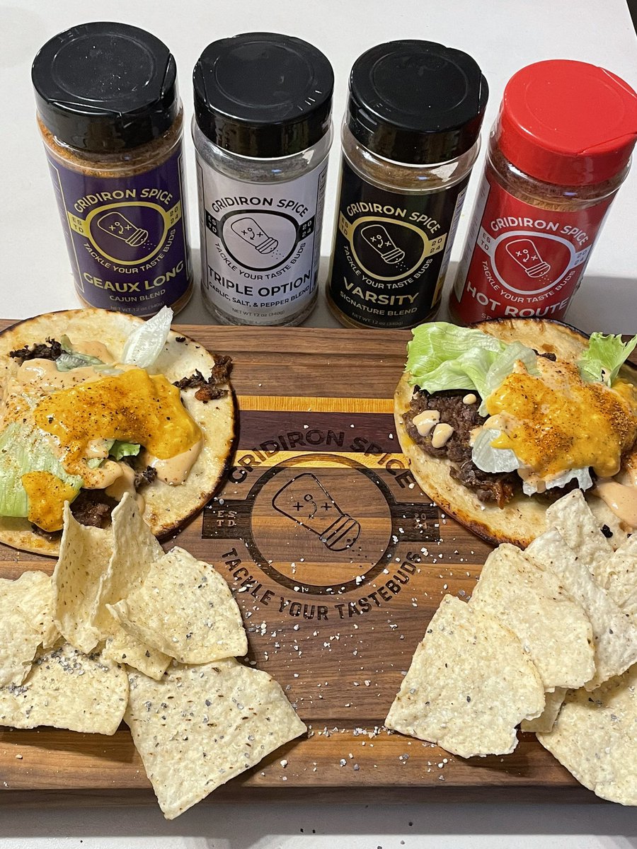 Gridiron Spice Company (@gridironspiceco) on Twitter photo Smash burger tacos loaded with Varsity Blend 🔥
#GridironSpice #VarsityBlend #SmashBurgerTacos Smash burger tacos loaded with Varsity Blend 🔥
#GridironSpice #VarsityBlend #SmashBurgerTacos
