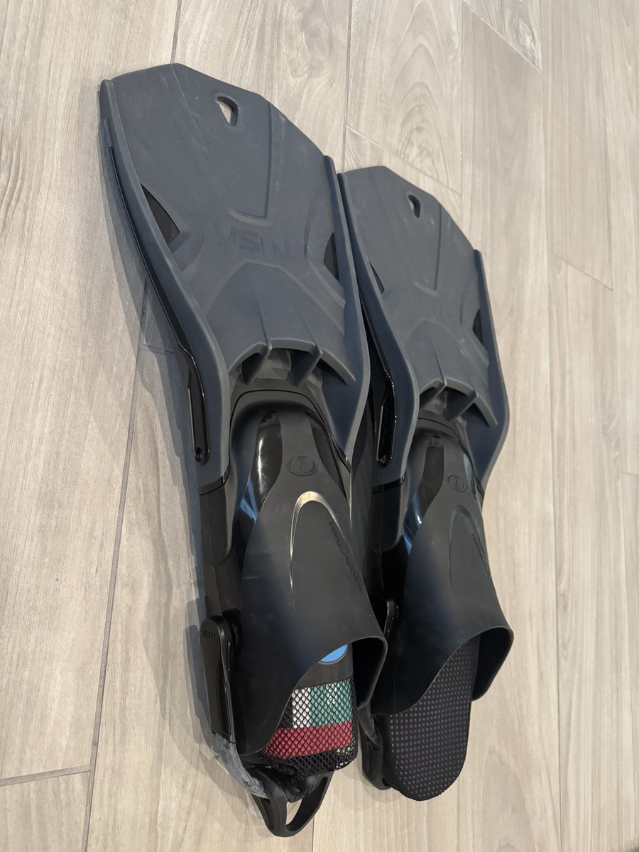 New fins gonna make me look like Batman!