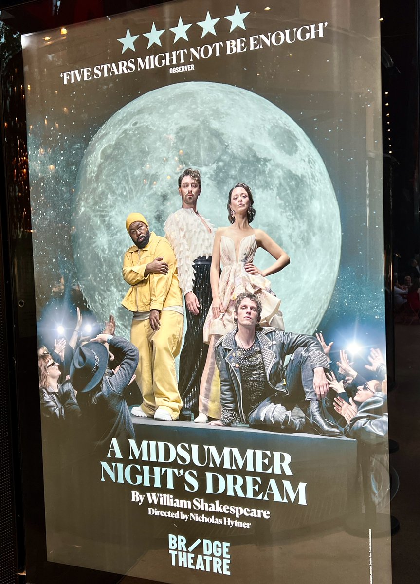 sue_wilkinson's tweet image. Atypical #nhs1000miles Sun eve post from me. Just 18 hiking miles in the last fortnight, for a YTD total of 692 miles. Have been catching up with old friends and being a city tourist! Here are some pics of London by night: