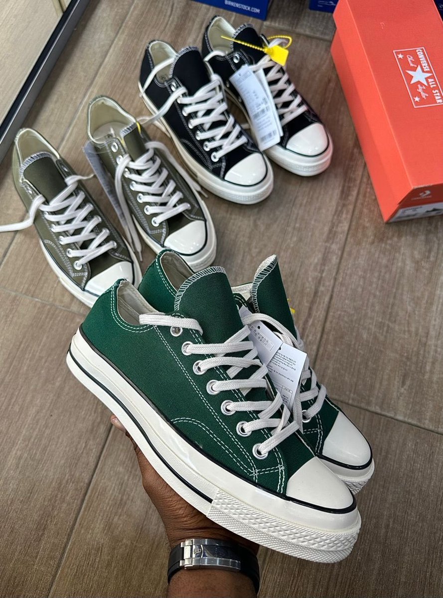 ashowzwears_'s tweet image. CONVERSE ALLSTAR
Size : 40 - 45
Order link: wa.me/+2349068187970