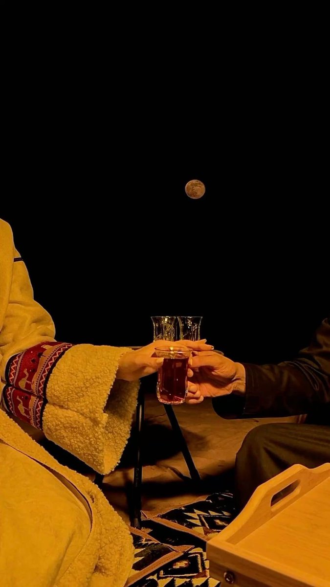 "رَفيقٌ رَحيمٌ، خَفيفُ الرُوح ، هيّنُ القلب"🤍