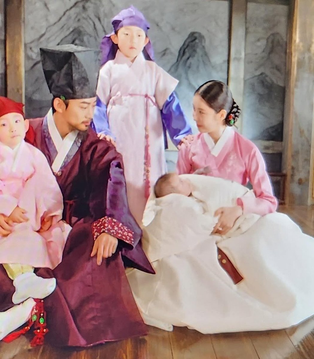 indweeka's tweet photo. Haha the fact that all their babies have Taec's big ears 🤭 raise the casting director salary now https://t.co/dsPreYoBup