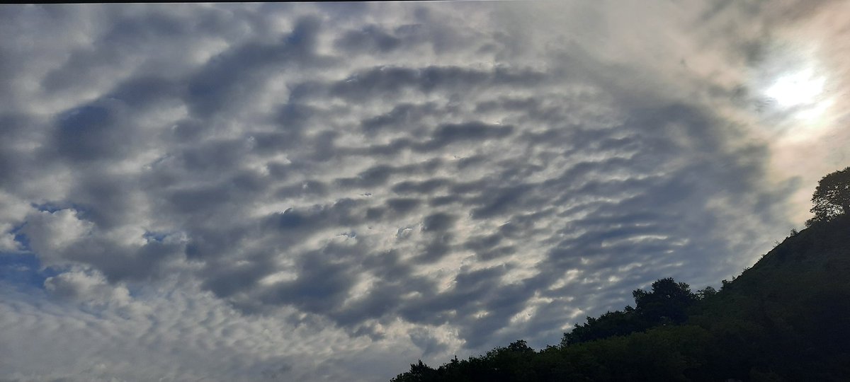 Gaur goizean itsaso kizkurra...