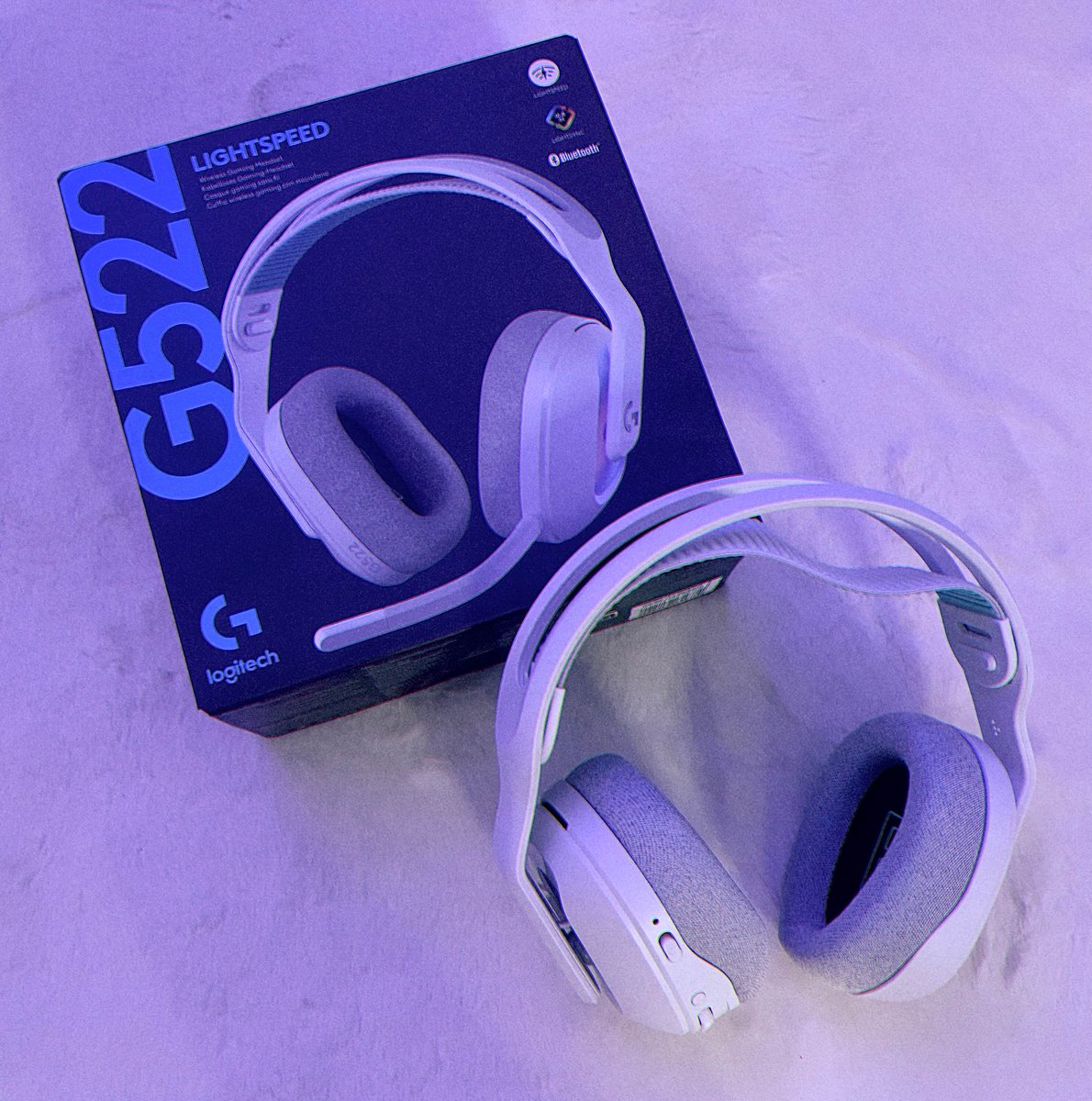 Tsubane✨ (@tsubanechan) on Twitter photo Mirad qué tengo por aquí, los nuevos auriculares Logitech G522. 🤍
Lo bien que van y lo bonitos que son en color blanco, no tiene sentido. 😭
Gracias infinitas a <a href="/LogitechG_ES/">Logitech G España</a> por este detalle. 🥹 Mirad qué tengo por aquí, los nuevos auriculares Logitech G522. 🤍
Lo bien que van y lo bonitos que son en color blanco, no tiene sentido. 😭
Gracias infinitas a <a href="/LogitechG_ES/">Logitech G España</a> por este detalle. 🥹