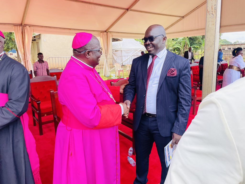 AmulaAlbert's tweet image. Today i was honored to attend mass led by Most Rev. Emmanuel Obbo the Archbishop of Tororo Ecclesiastical province in Bugonza Kaliro district as we celebrated a catholic martyr Gonzaga Gonza
