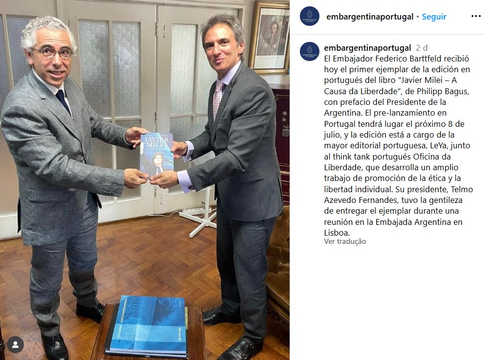 Telmo Azevedo Fernandes (@ordemespontanea) on Twitter photo Muito grato ao Embaixador Federico Bartffeld e um gosto especial em oferecer pessoalmente o primeiro exemplar do livro de <a href="/PhilippBagus/">Philipp Bagus</a> sobre o Presidente <a href="/JMilei/">Javier Milei</a>, editado em Portugal pela Oficina da Liberdade juntamente com a Dom Quixote (LeYa). Muito grato ao Embaixador Federico Bartffeld e um gosto especial em oferecer pessoalmente o primeiro exemplar do livro de <a href="/PhilippBagus/">Philipp Bagus</a> sobre o Presidente <a href="/JMilei/">Javier Milei</a>, editado em Portugal pela Oficina da Liberdade juntamente com a Dom Quixote (LeYa).