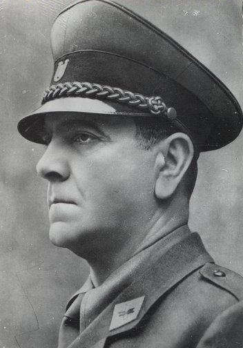 TomislavHorva20's tweet image. Ante Pavelić i ustaše najveće su mrlje u povijesti hrvatskog naroda. Ovih povijesnih činjenica mora biti svjesna agresivna nacionalistička manjina koja terorizira normalne građane Hrvatske.
Poglavnik i diktator takozvane "Nezavisne Države Hrvatske" Ante Pavelić, najveća je…