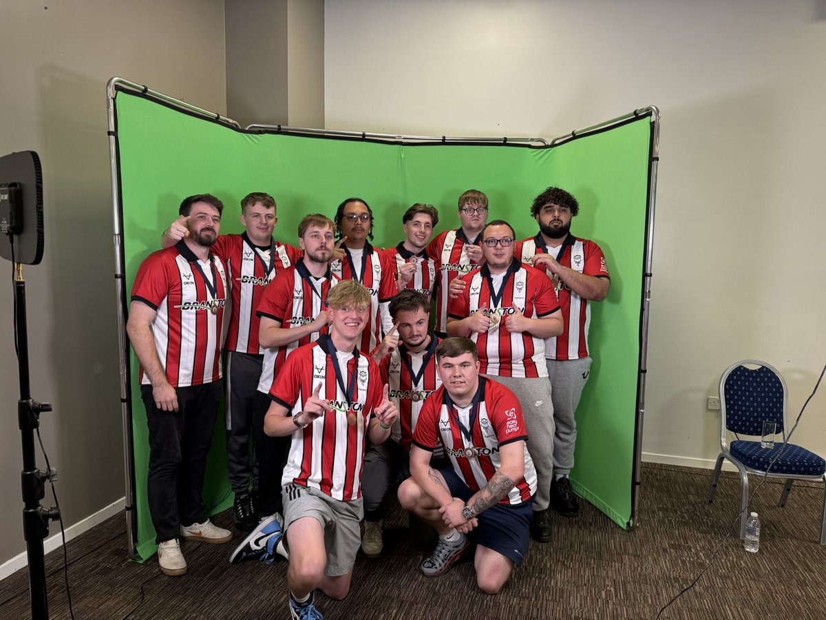 🏆 LAN COMPLETE – 3RD PLACE FINISH!
What a weekend at the <a href="/OWLSEsportsX/">OWLS🦉</a> @officialVPG LAN!
Proud to take home 3rd place repping <a href="/LincolnCity_FC/">Lincoln City FC 🇺🇦</a> 🔴⚪️

#ImpsEsports | #UpTheImps | #UKProSeries | #VPGLAN