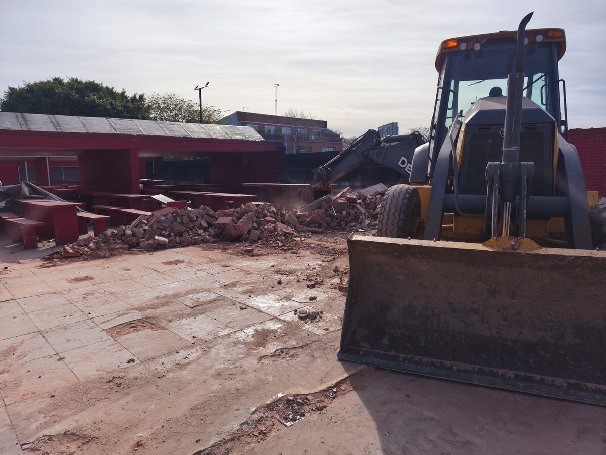 Argentinos Juniors (@aaajoficial) on Twitter photo #AAAJ 🏗️ Debido a la renovación de varios espacios en el Polideportivo Las Malvinas, algunas actividades deberán modificar su curso.
📲 Más información: argentinosjuniors.com.ar/noticias/insti…
#ObrasEnTodosLosPredios 🚧
✅ <a href="/SociosAAAJ/">Oficina de Socios y Socias AAAJ</a> #AAAJ 🏗️ Debido a la renovación de varios espacios en el Polideportivo Las Malvinas, algunas actividades deberán modificar su curso.
📲 Más información: argentinosjuniors.com.ar/noticias/insti…
#ObrasEnTodosLosPredios 🚧
✅ <a href="/SociosAAAJ/">Oficina de Socios y Socias AAAJ</a>