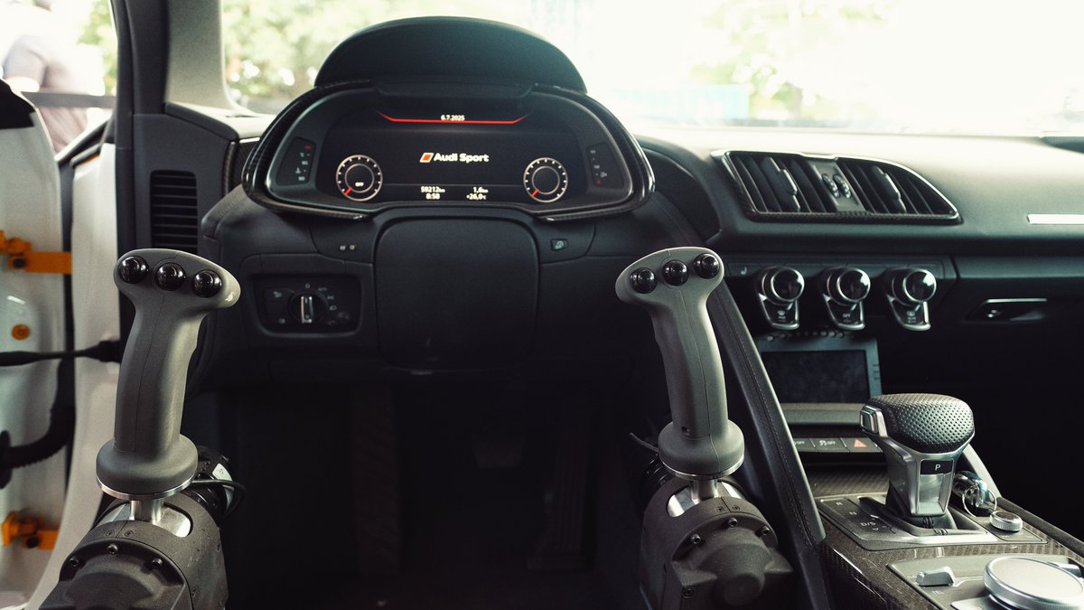 HEIMSPIEL! 🙌

<a href="/DTM/">DTM</a> trifft Schaeffler auf dem Norisring. 🤝

Die #GreenWall, VIP-Gäste, technologische Innovationen und eine magische Atmosphäre lassen die Herzen höher schlagen.

<a href="/Wittmannracing/">Marco Wittmann</a>'s sportliches Pech lässt sie brechen.

Trotzdem: DANKE für unvergessliche Tage! 🙏