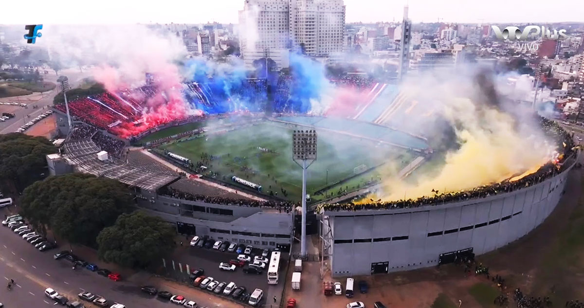 barrabrava_net's tweet photo. Estadio Centenario, Peñarol vs Nacional https://t.co/R1Xpx4Q77z