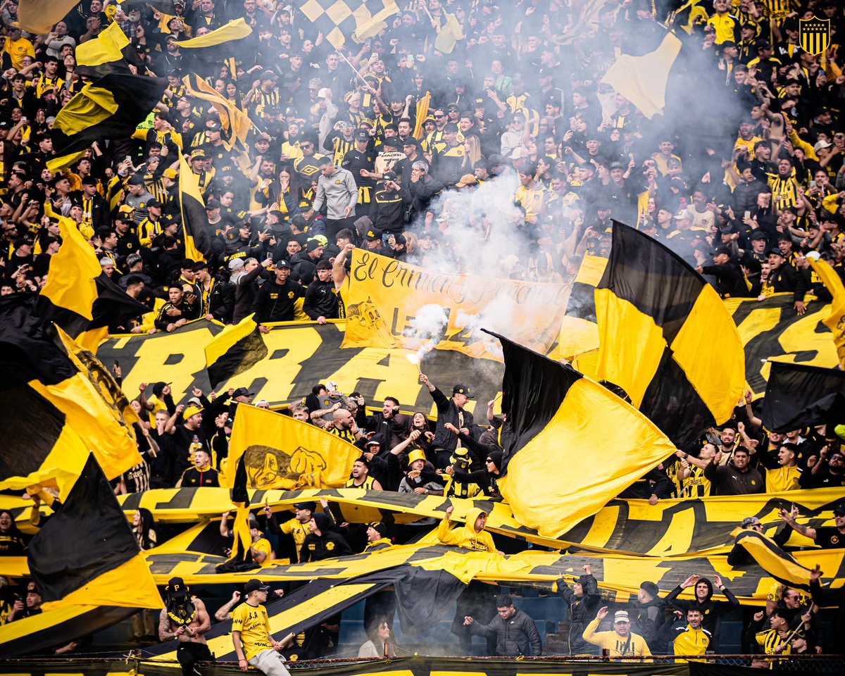 𝑳𝒂 𝒇𝒊𝒆𝒔𝒕𝒂 𝒔𝒊𝒆𝒎𝒑𝒓𝒆 𝒆𝒔 𝒆𝒏 𝒅𝒐𝒔 𝒄𝒐𝒍𝒐𝒓𝒆𝒔 
💛🖤