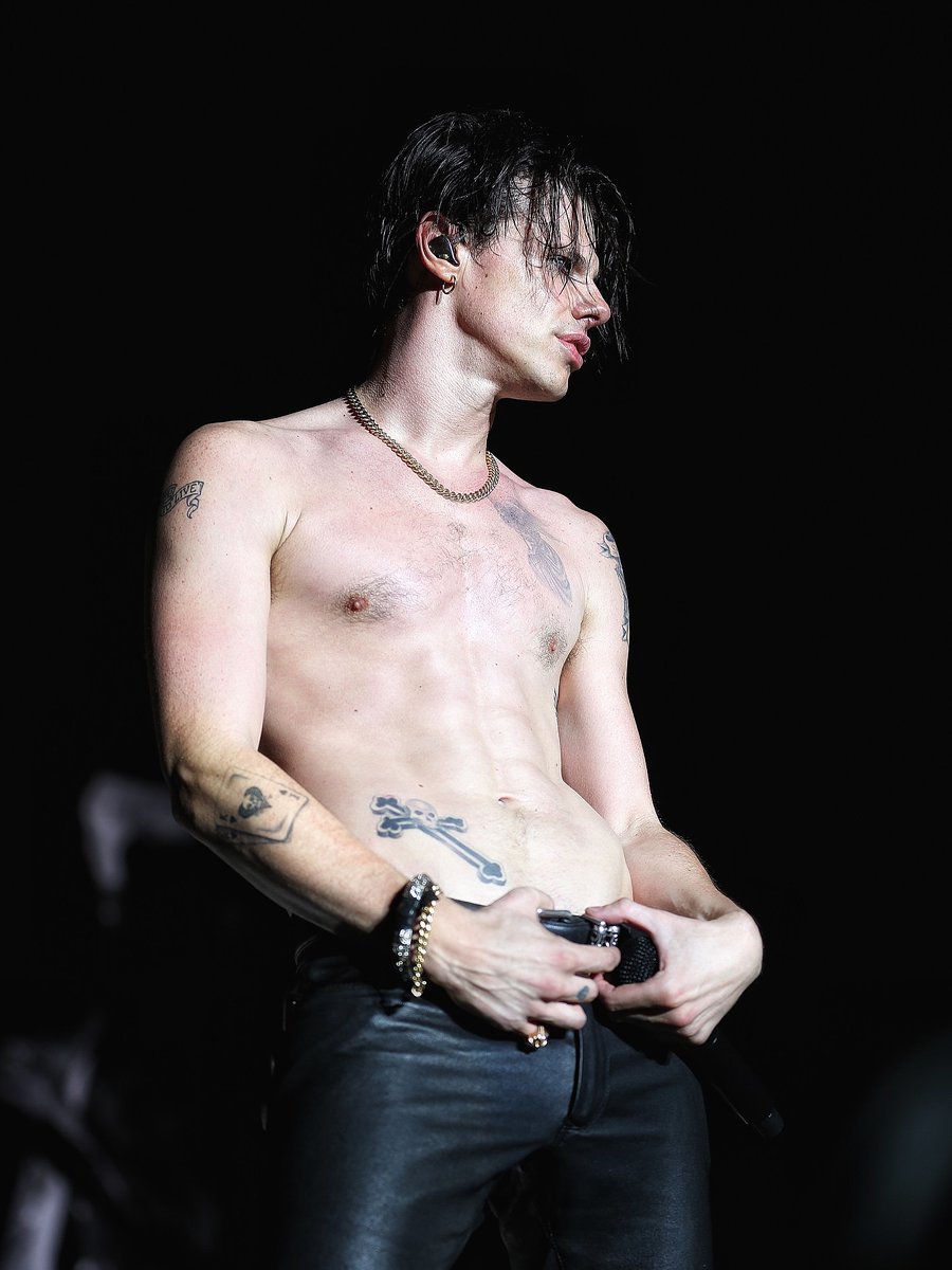 born to be a ROCKSTAR