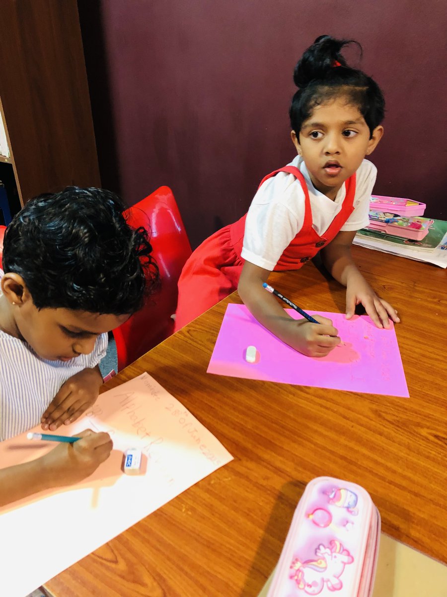 BuoyancyStudios's tweet photo. Our Grade 2 class brushing up on their ABCs!
A lively alphabet revision session filled with fun, learning, and confident little learners getting stronger every day.
📞 036 223 7795 / 071 664 4075
#AlphabetFun #Grade2Learning #EnglishWithATwist #NurturingYoungerGenerationsInStyle https://t.co/EU8TVlb0GD