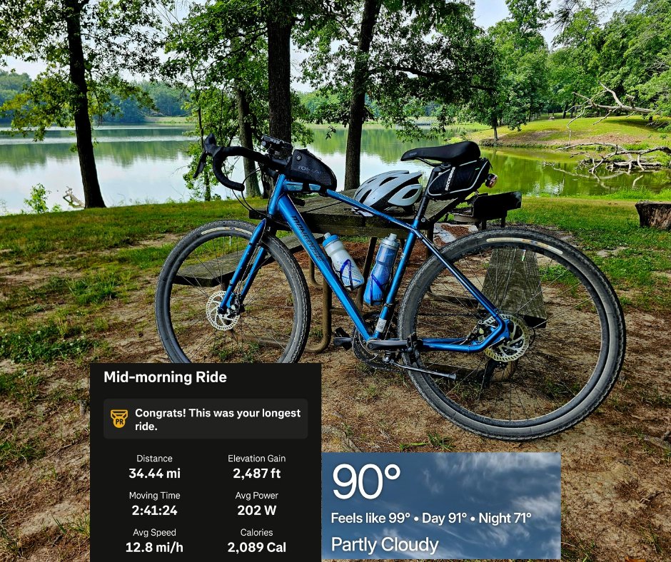 k9emp's tweet image. Took a long hot ride. The summer heat and humidity is brutal in Illinois. Started at about 9am and it was 81 finished and it was 90 with a 99 degree heat index. Time for food and a cold shower. 

#heattraining 
#cyclingshots 
#cyclingaddict