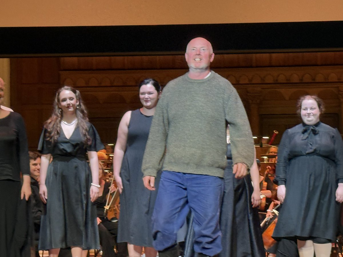 PGilluley's tweet image. Thank you @BYOpera for tonight #BYOGrimes @cadoganhall . Reinforcing why this is my favourite opera of all time. Excellent music from Cambridge Philharmonic Orchestra and Chorus. Mark Le Brocq, Mark Stone and the fantastic Emma Bell. What a way to end the week!