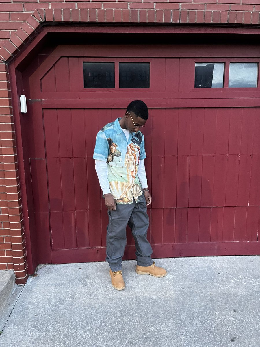 Rayminoo's tweet image. 24.