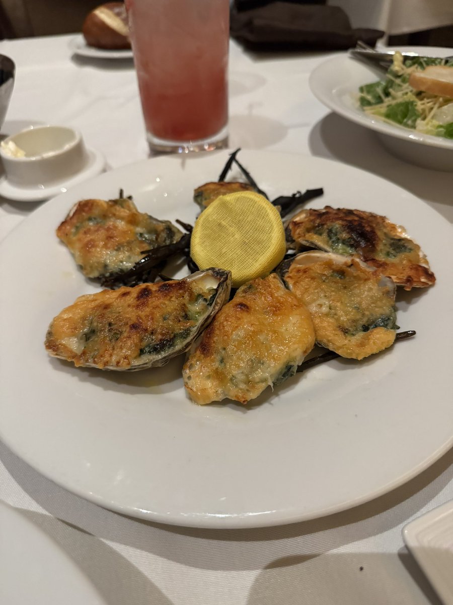 CallMeChristian's tweet image. Anniversary dinner!