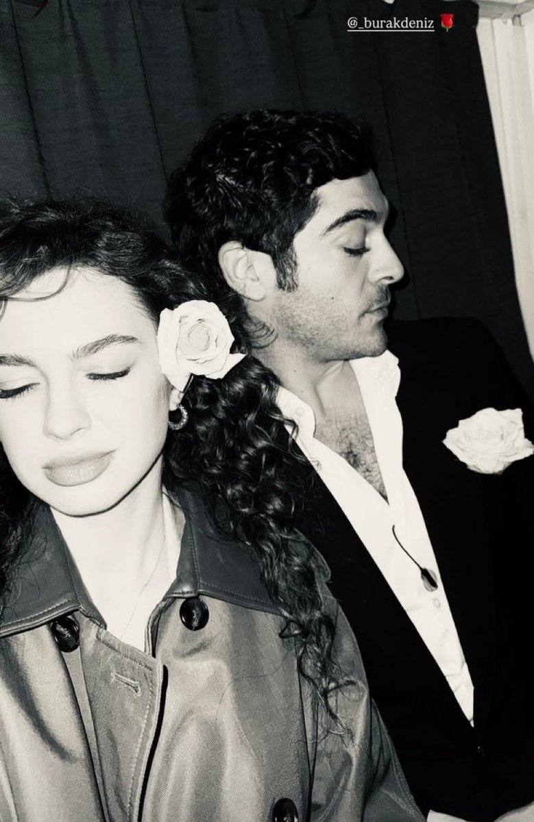 Böyle uyum, böyle tutku,Böyle bir aura,böyle güzel bir çift varken ve bunlara yazılacak milyon tane sahne varken bize izlettirmeyene gerçekten inanamıyorum. Koca bir harcanmışlık çok yazık oldu canım çifte😭😮‍💨
#BurakDeniz 
#SuBurcuYazgıCoşkun 
#mahcan 
#BirGeceMasalı 
#yazbur